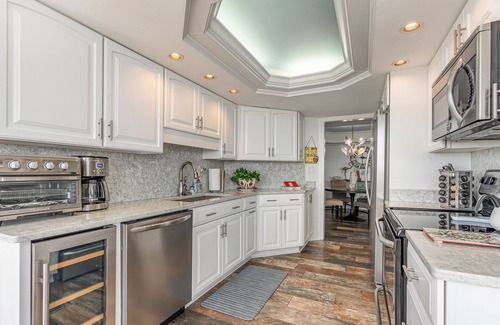 Myrtle Beach Condo | Masion Sur-Mer Amazing Ocean Front15fl. All Amenities Included,Newley Decorated