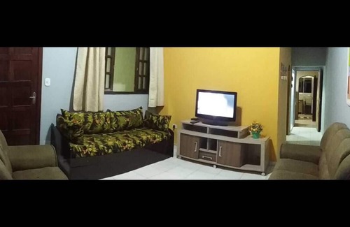 Caraguatatuba House | Massaguacu beach, upper house, barbecue area, clean and cozy
