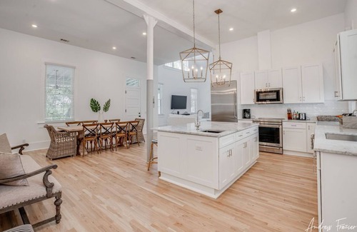 Tybee Island Condo | Massive Condo Sleeps 12 with Pool at North Beach