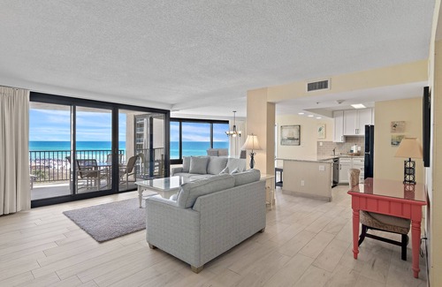 Sandestin Condo | Massive Gulf Views ~ Seasonally Heated Pool ~ Beachfront ~ Fitness Center