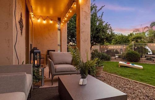 Arabian Views Cottage | Massive North Scottsdale 6 Bdrm w/Oasis Backyard!