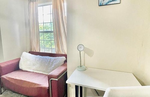 Loring Heights House | Master Bedroom, Great Location in Atlanta!