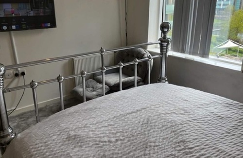 Park Royal Apartment | Master Bedroom in an Apartment