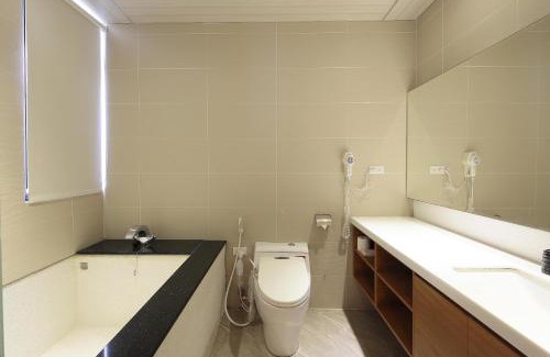 Wujie House | Master Homestay
