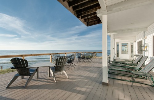 Covert House | Master Lodge at Palisades Park - Front Row Lake Views, Sleeps up to 20