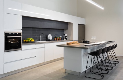 Tel Aviv City Center Apartment | master Shenkin