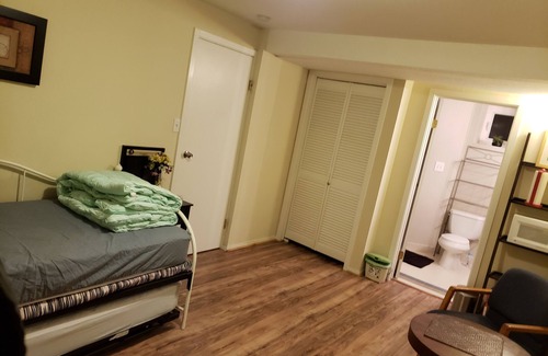 Mount Davidson House | Master Suite with Private Bathroom in Beautiful Storybook Neighborhood