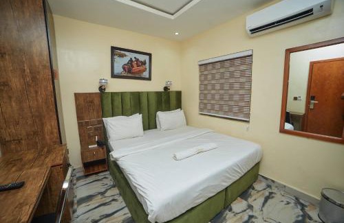 Uyo Hotel | Masters Class Hotel