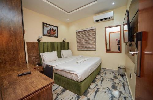 Uyo Hotel | Masters Class Hotel