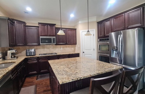 Augusta House | Masters Rentals! 5bd 4bath house, 7 miles from National golf course