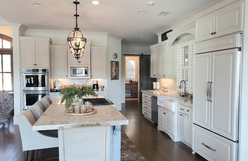 Lake Oconee House | MASTERS WEEK ONLY! 5000+ sqft Luxury House on Lake In Golf Community