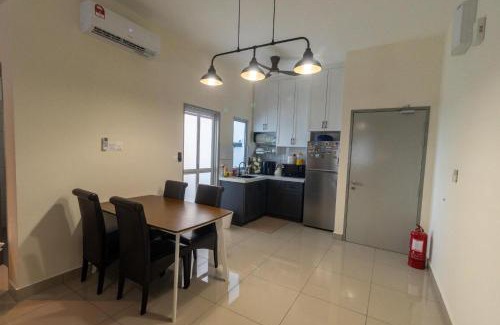 Kajang Apartment | Mat Leo Homestay at MRT Kajang
