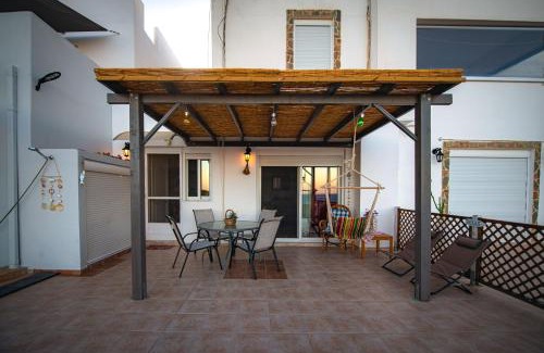 Lahania House | Mata's Sea House