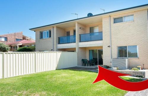 Nelson Bay Apartment | Matador Flat Pet Friendly Accommodation