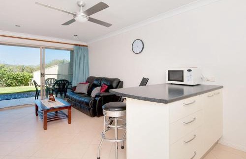 Nelson Bay Apartment | Matador Flat Pet Friendly Accommodation
