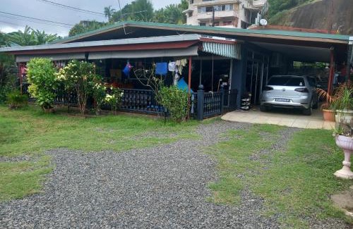 Arue House | Mataireva Lodge TOUR