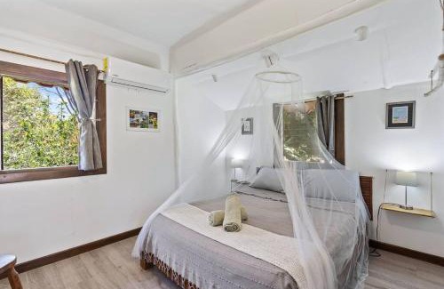 Matapalo House | Matambú Rancho Rustic 2bd Apt with Shared Pool