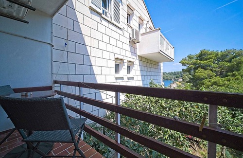 Pomena Apartment | Matana Pomena - Studio with Park View