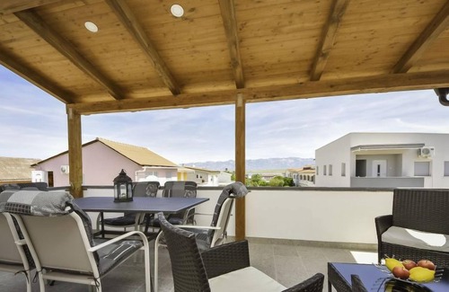 Vir Apartment | Matanovi Dvori by Interhome