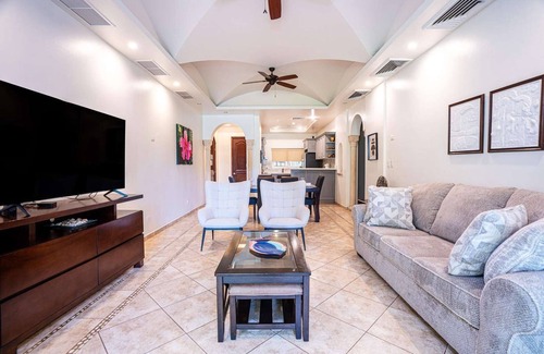 Tamarindo Condo | Matapalo Diria 103 - Luxury 2BR Pool & Beachside