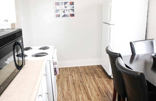 Bloomfield Apartment | Mathilda Street Trio - City View - 2 Queen Beds