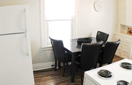 Bloomfield Apartment | Mathilda Street Trio - City View - 2 Queen Beds