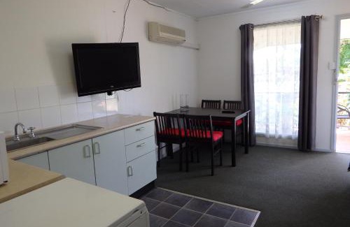 Karumba Hotel | Matildas End Holiday Units