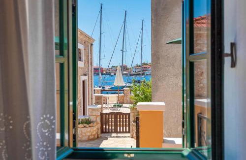 Halki Apartment | Matinas House
