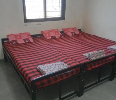 Akalkot House | Matoshri nivas lodge