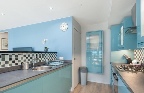 City Centre Glasgow Apartment | Matrix Apartments - three bedroom, parking available