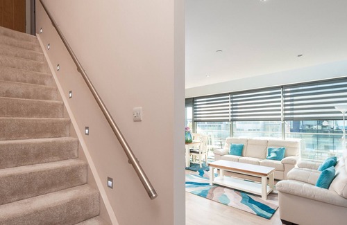 City Centre Glasgow Apartment | Matrix Apartments - three bedroom, parking available