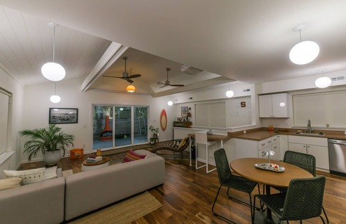 East Ocean View House | Matt's Flat! Where it's at!