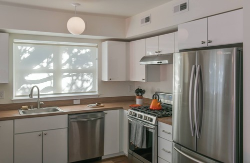 East Ocean View House | Matt's Flat! Where it's at!