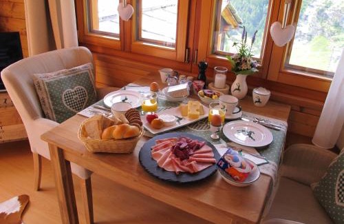 Zermatt Bed & Breakfast | Matterhorn Ried Suite