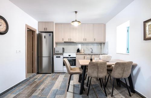 Lagoudi Zia Apartment | MATTHAIOS House