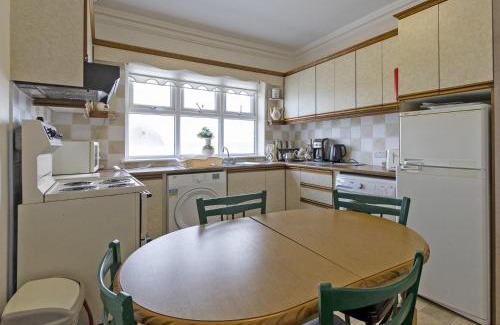 Doonbeg House | Matthews Traditional Holiday Cottage by Trident Holiday Homes