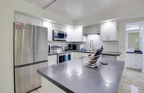 Kihei Condo | Maui Banyan F103 Stunning 1 Bedroom Condo with AC