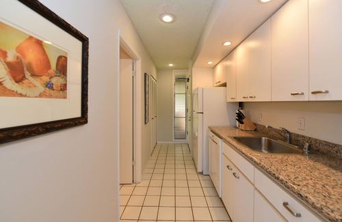 Kaanapali Condo | MAUI ELDORADO:TOP FLOOR,CORNER UNIT, Partial Ocean View, Kaanapali Beach G201
