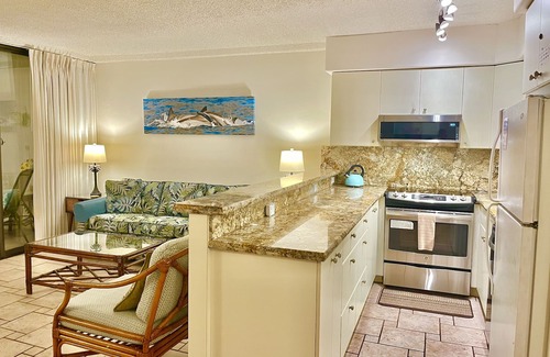 Honokowai Condo | Maui Kai 904 Oceanfront 1/1 bath with Panoramic Ocean View & Free Parking