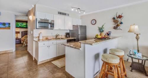 Honokowai Apartment | Maui Kai Condos - No Resort Fees