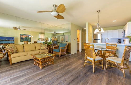 Kihei Condo | Maui Kamaole #G-107 Gorgeous Ocean View, Full AC, Wifi, Hot Tub, Near Beach