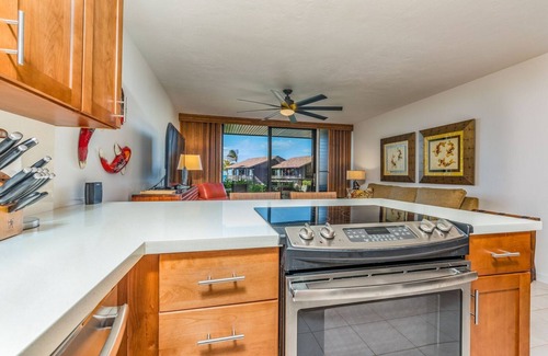 Kahana Condo | Maui Mahinaa Surf Oceanfront Condo with a great view Kahana area