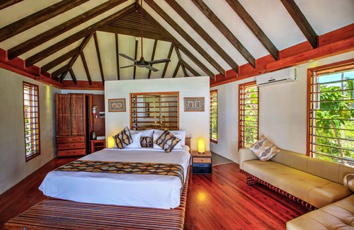 Tagaqe Hotel | Maui Palms