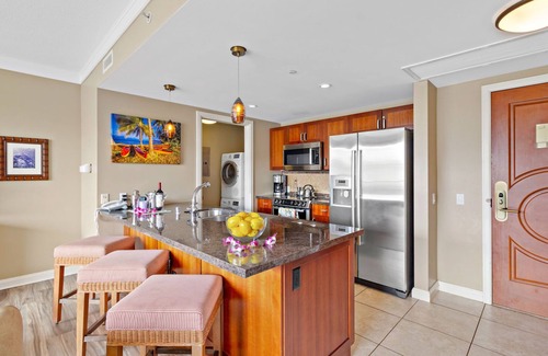 Kaanapali Condo | Maui Resort Rentals: Honua Kai Hokulani 618 - 6th Floor 1BR w/Partial Ocean & Mountain Views