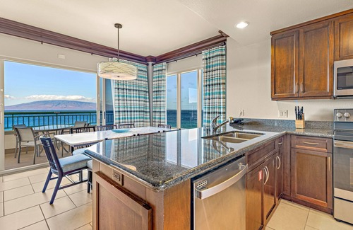 Kaanapali Villa | Maui Resort Rentals: Marriott's Maui Ocean Club 3 Bedroom Oceanfront Villa