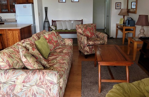 Kihei Condo | Maui Sunset 221B~ Beautiful 2 BR, 2 BA, with Wonderful Ocean Views!
