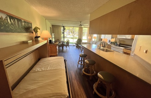Grahams Island State Park Condo | Maui Sunset B112 Ground floor one bedroom