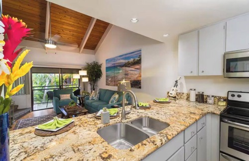 Kihei Condo | Maui True Paradise. Beautiful Tropical Gardens-Kihei Resort 221