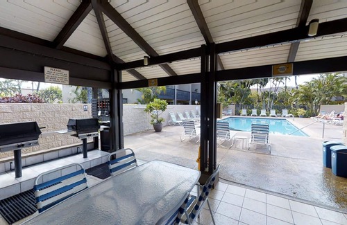 Kihei Condo | Maui Vacation Condo - 2BR\2BA Corner Unit, Steps from the Beach!