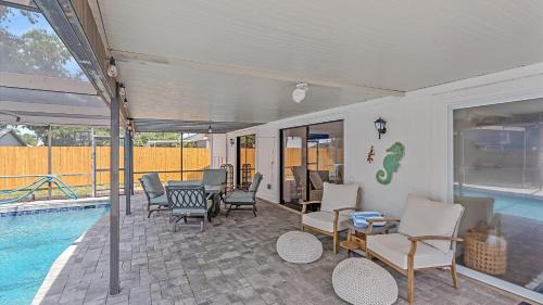 Lake Sarasota House | Mauna Loa Hideaway